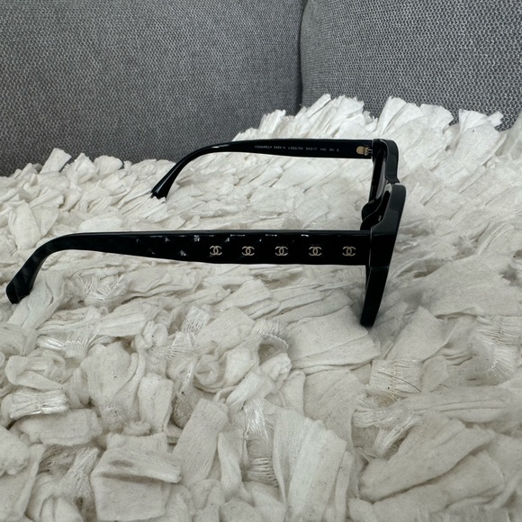 Chanel CC Logo Sunglasses main image 8